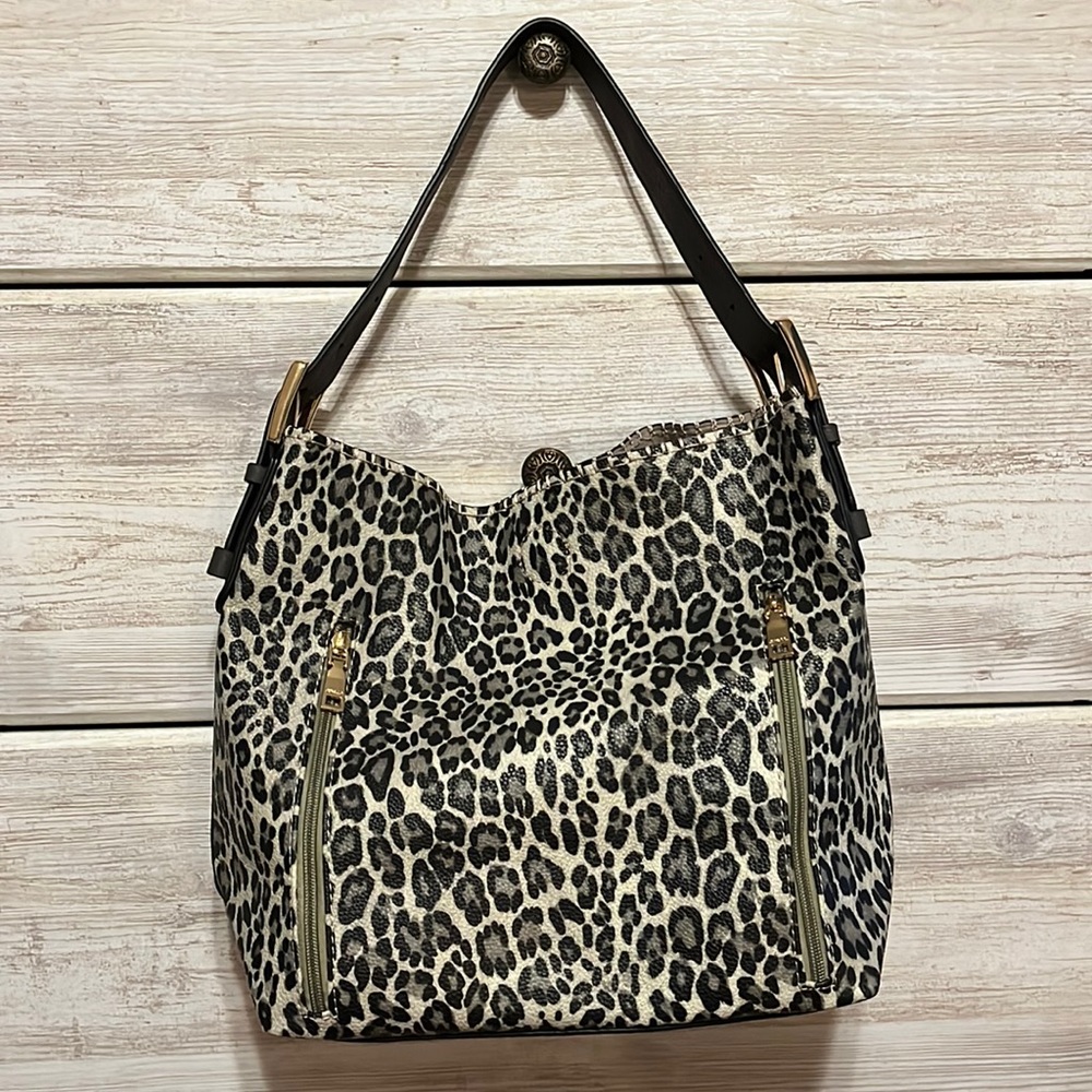 Jenn & Co. 2 in 1 Leopard Print Purse.